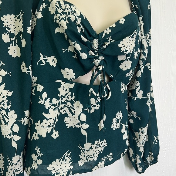 Abercrombie & Fitch - Cinched Dark Green And White Floral Long Sleeve Blouse Med - Picture 5 of 12